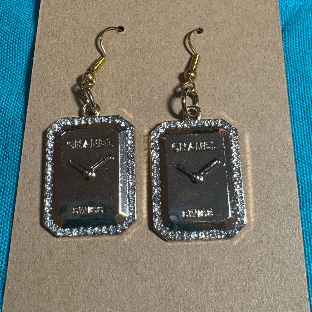 Elegant Gold Rectangular Earrings